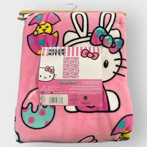 Hello Kitty 'Easter Bunny and Eggs' 50x70
