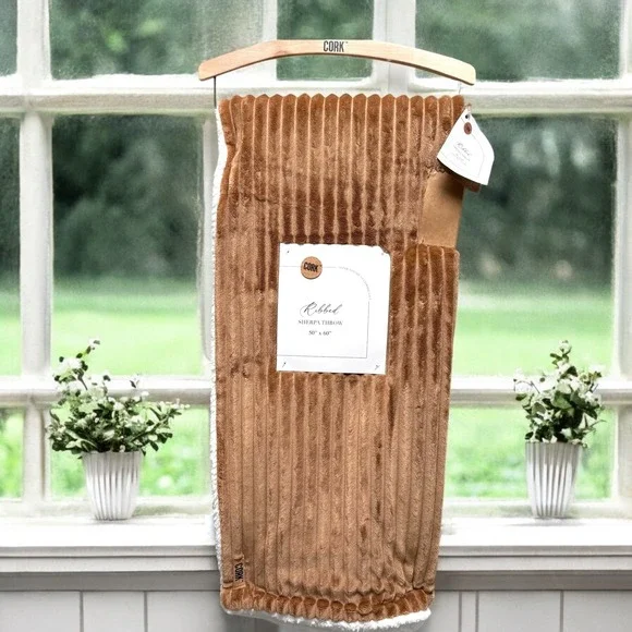 CORK Ribbed Sherpa Throw Blanket‎ Cognac Brown Cozy Plush 50x60