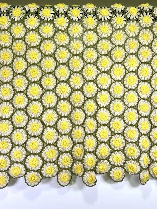Vintage Handmade Daisy Crochet Afghan Blanket Floral Yellow Green Retro MCM