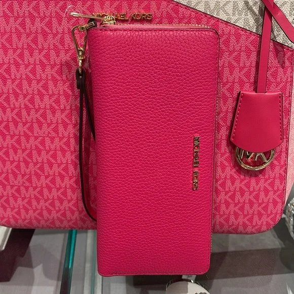 MICHAEL KORS Leather Continental Wristlet Phone Case Wallet Electric Pink NWT