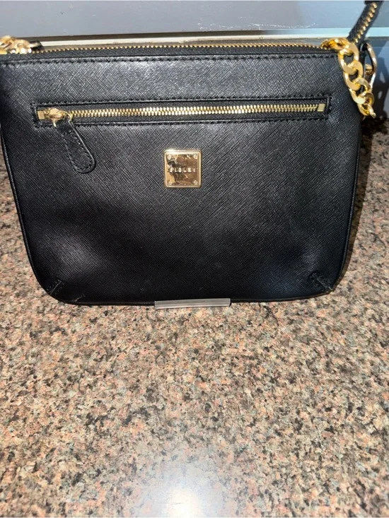 Sisley Black Saffiano leather Wristlet EUC