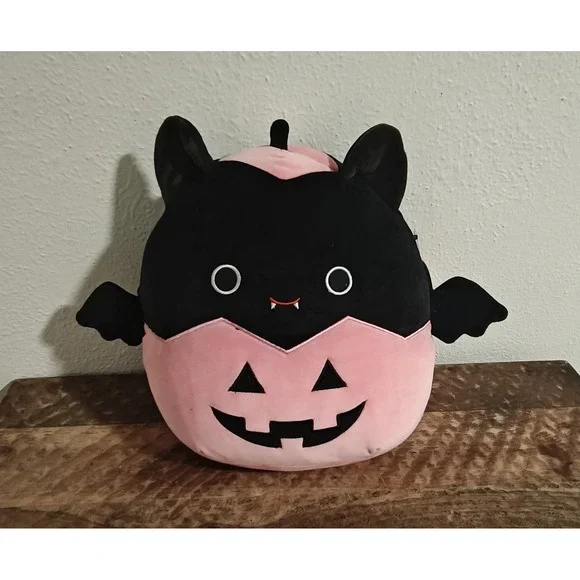 Squishmallows Halloween Emily the Bat in Pink Pumpkin Jack-O-Lantern 12