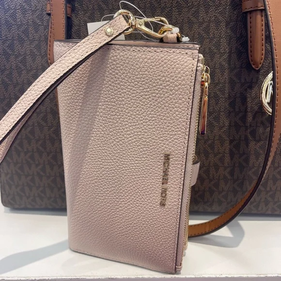 MICHAEL MICHAEL KORS Adele Leather Wallet Double Zip wristlet Soft Pink NWT
