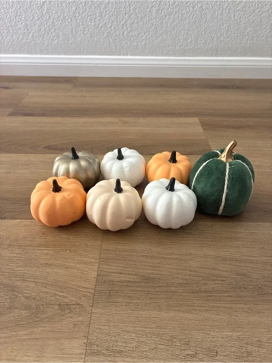 Target Mini Pumpkin Decor Bundle Velvet Fall Thanksgiving-EUC