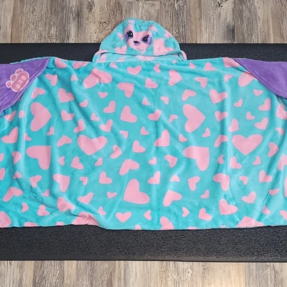 Build-A-Bear Workshop Sloth Big Hugs Hooded Blanket