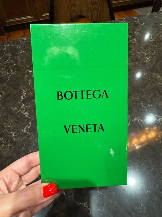 Bottega Veneta Bright Green Box with Black Logo 11 x 20 cm
