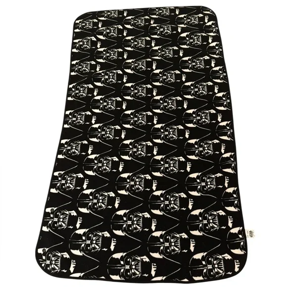 Rare/Hard to Find Uniqlo x Star Wars Darth Vader 2 Way Blanket. GUC