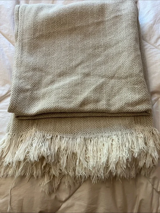 Sferra Celine Mushroom throw with fringe 50 x 60”