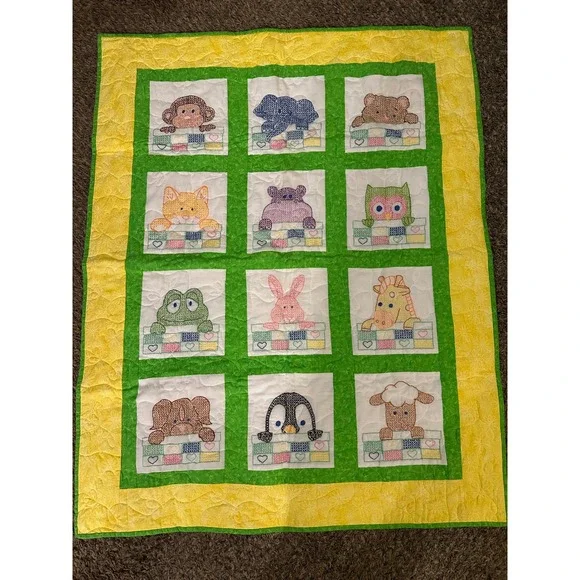 90s‎ Vintage Style Stamped Cross Stitch Baby Quilt Handmade Nursery Animal 47x37