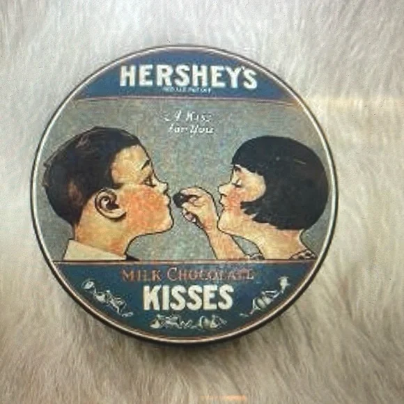 Hershey’s Kisses Small Round Tin. Y2K