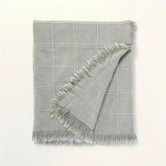NWT HEARTH & HAND TEXTURED‎ GRID THROW BLANKET