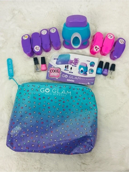 Cool Maker Go Glam Nail Stamper, a DIY manicure set for kids