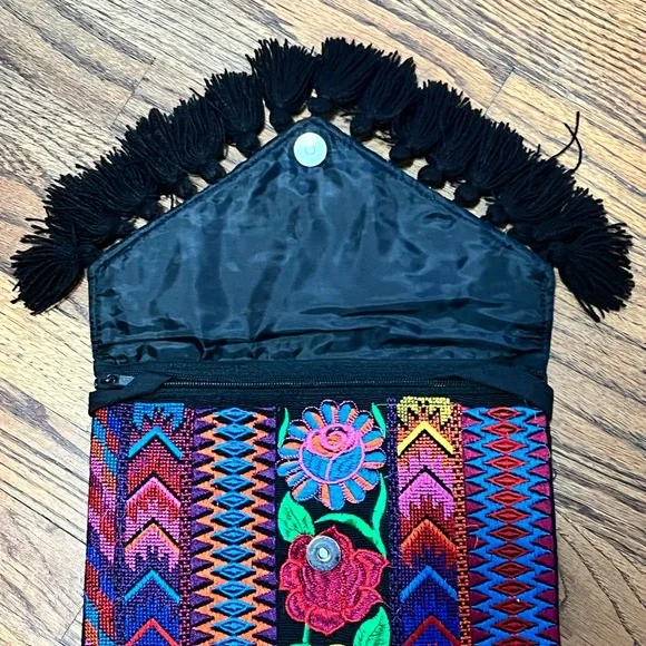 Colorful Embroidered Clutch/Crossbody Bag (Black Tassel)
