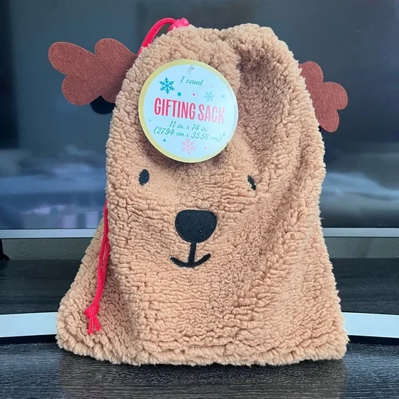 NEW Target Bullseyes Playground Reindeer Gift Sack🎀