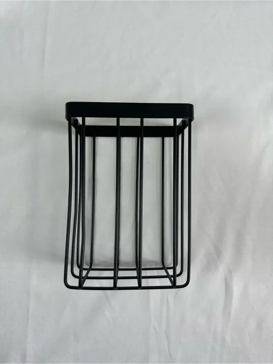 Small Black Metal Wire Wall Basket