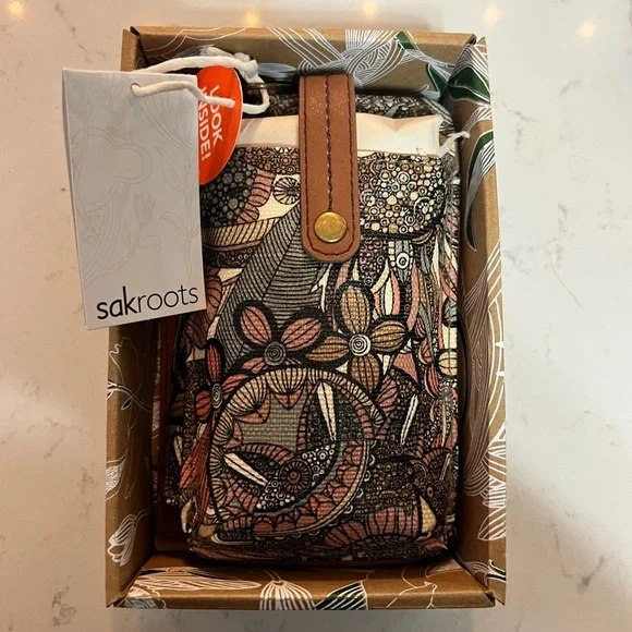Sakroots Patterned Crossbody Smartphone Wristlet