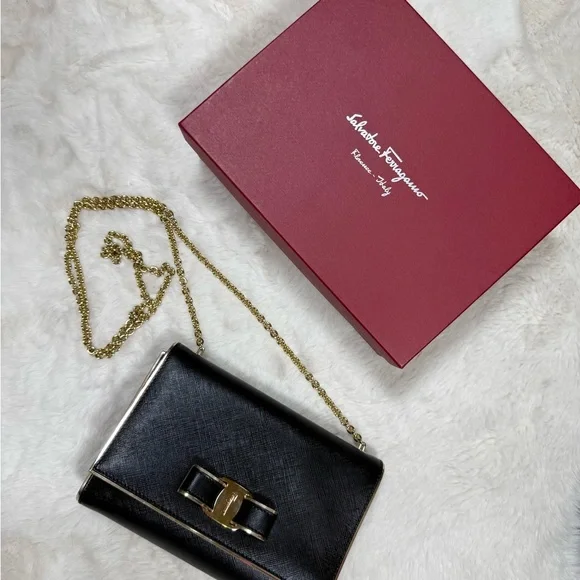 SALVATORE FERRAGAMO MINI CLUTH IN SAFFIANO LEATHER with chain