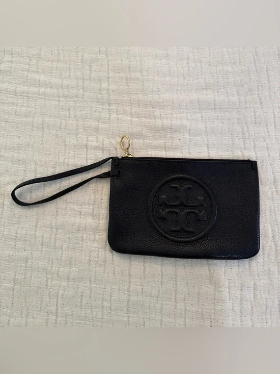 Tory Burch Perry Bombe wristlet in black pebbled leather