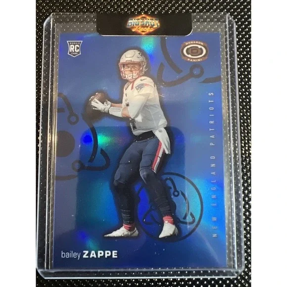 2022 Panini Chronicles Bailey Zappe Dynagon RC Blue /25 Patriots D-3