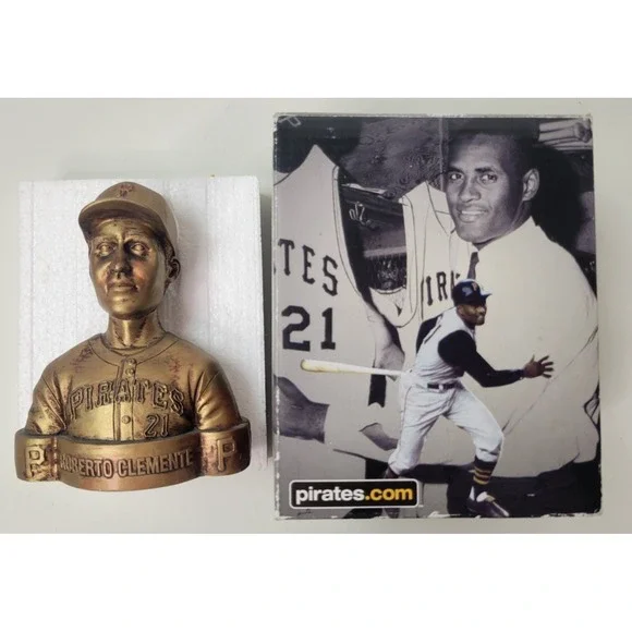 Pittsburgh‎ Pirates Roberto Clemente Bust SGA