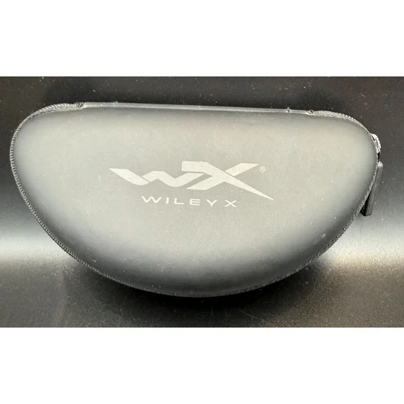 WX WILEYX HARD ZIPPER CASE BLACK WITH WIPE CLOTH EYEGLASSES/SUNGLASSES HARD CASE