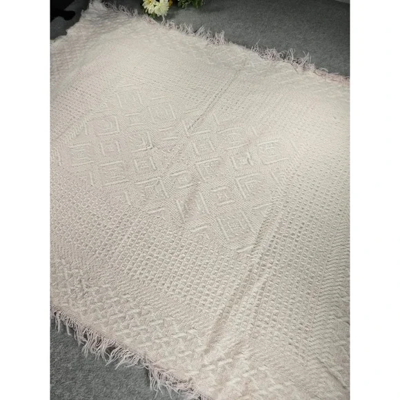 Vintage Woven Geometric Fringe Throw Baby Blanket Soft Pink Boho Textured 42x32