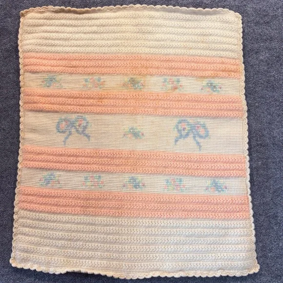 Vintage Baby Blanket Crochet Bow Floral Embroidered Satin Lined Coquette Shabby‎