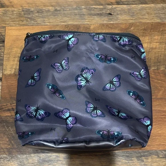 Lug Dolly cosmetic‎ case in the Butterfly Grey pattern