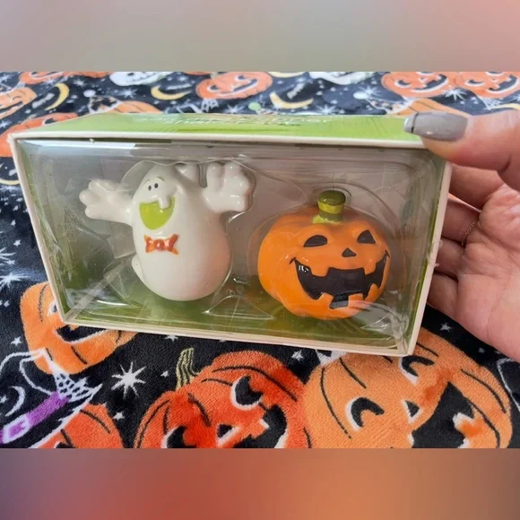 Ghost & Jack-O-Lantern Pumpkin Halloween Boo & Co. Target Salt & Pepper Shakers