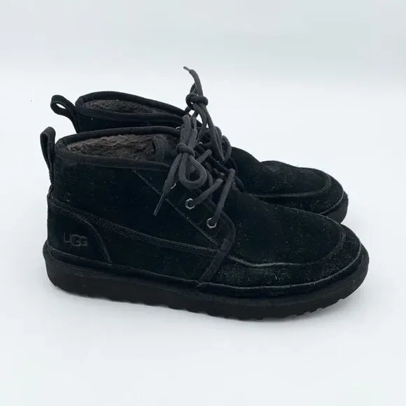 UGG Neumel Men’s Black Suede Lace-Up Chukka Boots size 11