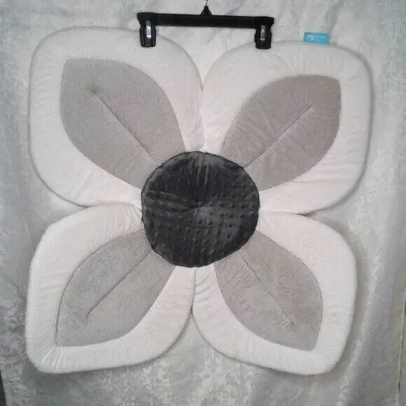 Blooming Bath Lotus Infant Baby Sink Tub Flower Seat Grey and White