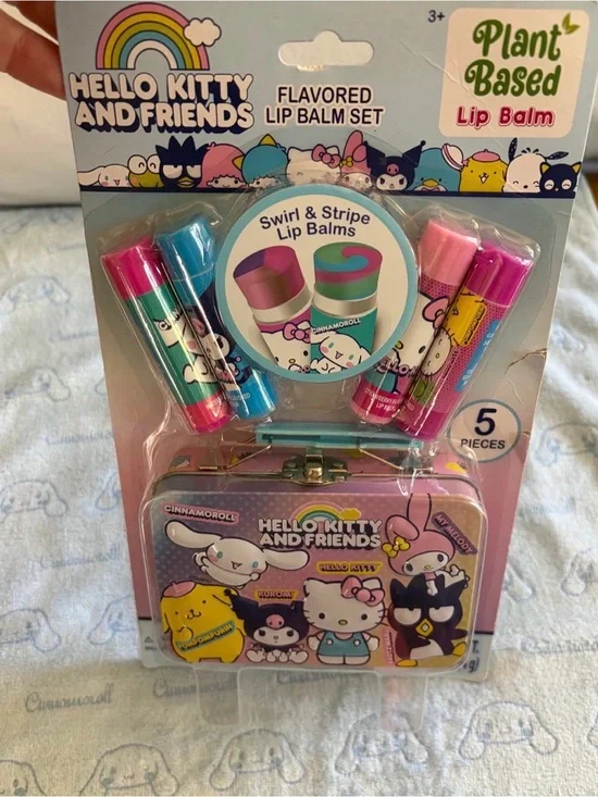 ✏️SANRIO Hello Kitty Pink Notebook & Character Lip Balm Tin - NIB