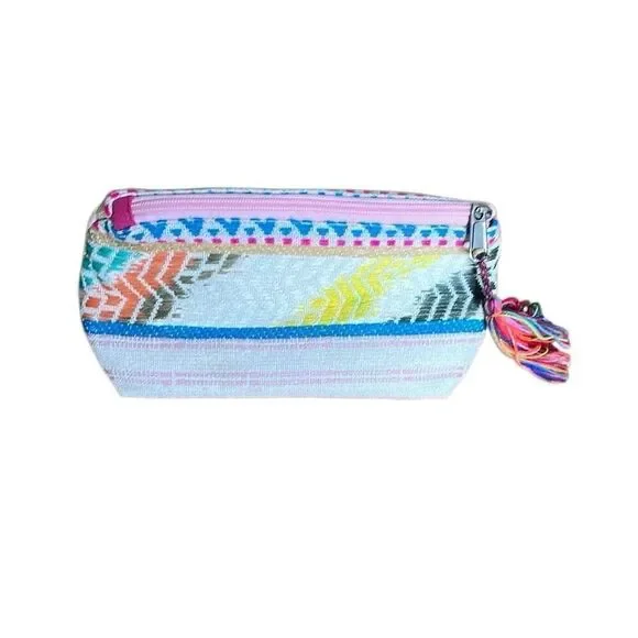 NWOT America & Beyond Daphne Make Up Bag Blue Pink