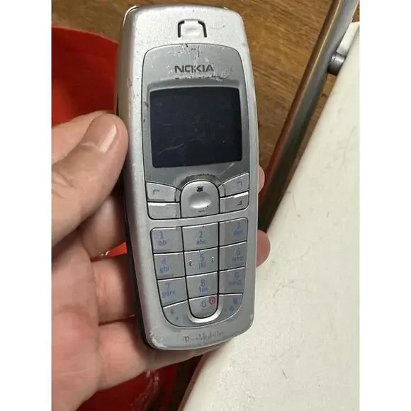 Nokia 6010 Very Rare - For Collectors - Untested , No Power Cord