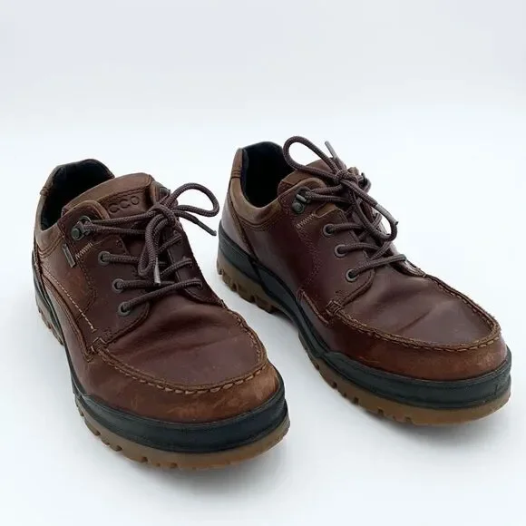 Ecco Track 25 brown leather low top ankle boots size 43