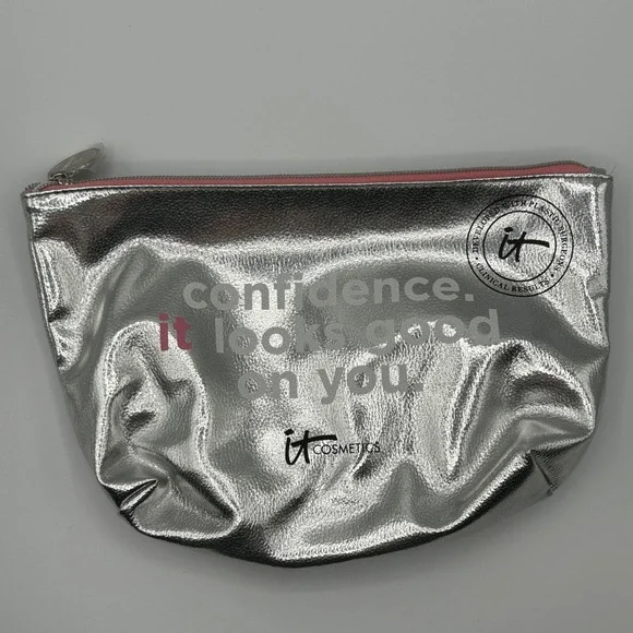 IT Cosmetics Makeup Bag Silver Confidence It Looks Good On You Zipper Pouch NWOT