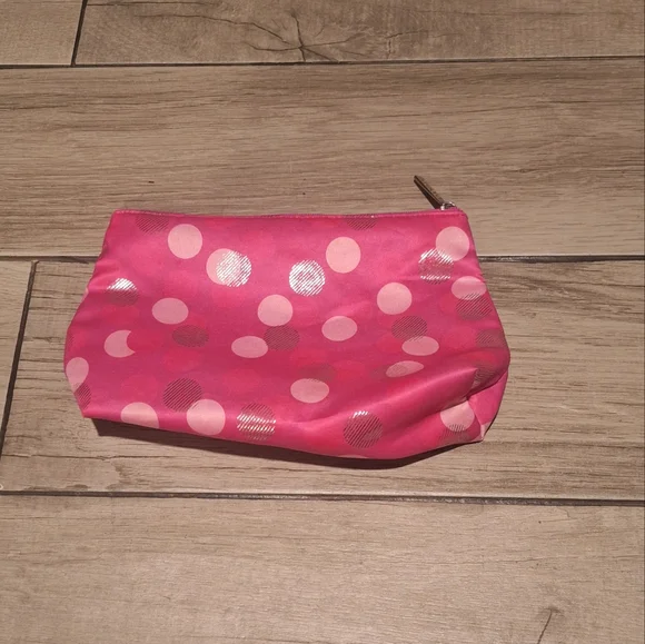 🍋‍🟩Clinique polka dot make up bag☃️🦋🍍🍓🦉🐧💘💐