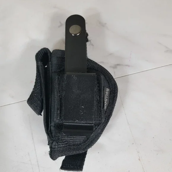 Bulldog‎ Black Right Handed Gun Holster 5