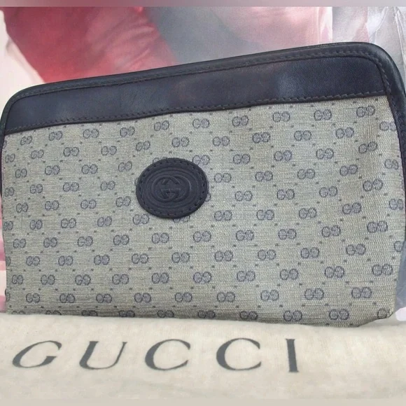 GUCCI Vintage Cosmetic Bag 😍