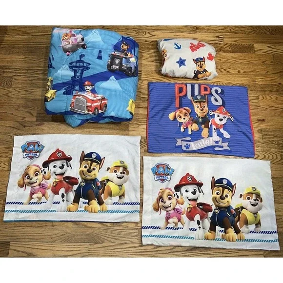 Paw Patrol Full‎ Size Reversible Comforter Blanket Fitted Sheet 3 Pillowcases