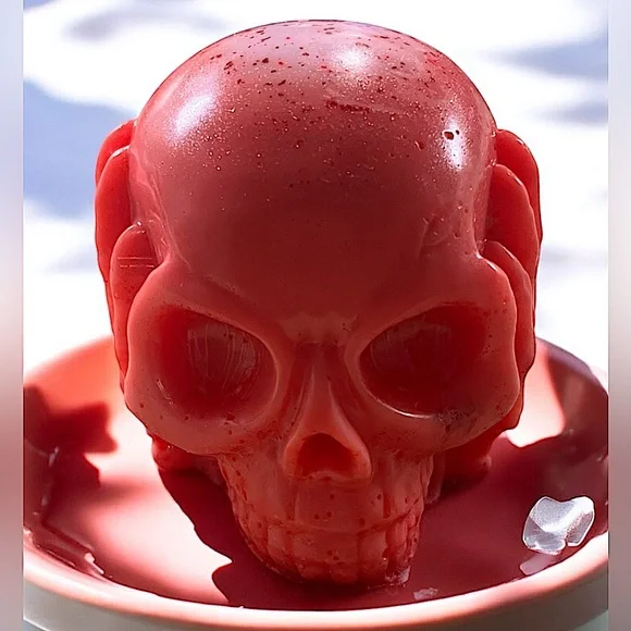 Vanilla sugar XL Skull soap 5x4in 13oz shea butter