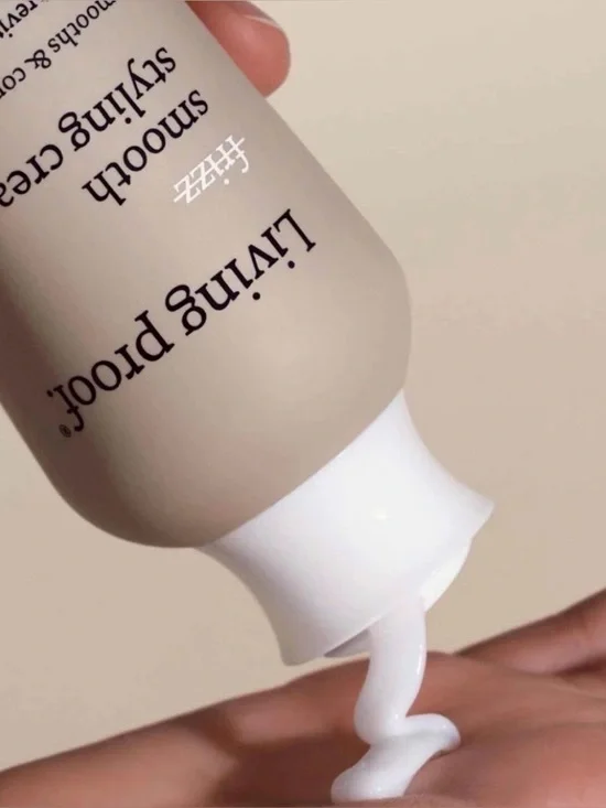 Living Proof Frizz Smooth Styling Cream - Gray