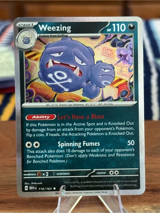 Weezing Pokémon 151 Holo Card - NM