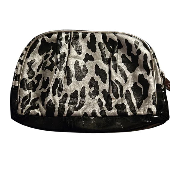 Betseyville Cosmetic Makeup Bag Cheetah Leopard print w/ vegan black patent trim