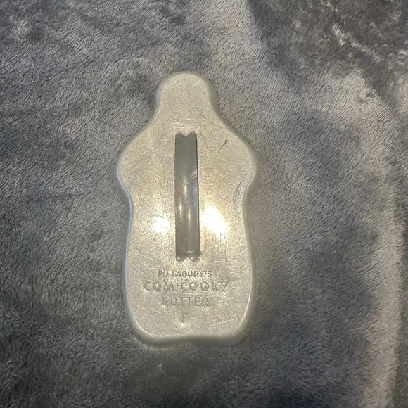 Vintage Pillsbury Comicooky Cutter F Tin Cookie‎ Cutter with Handles