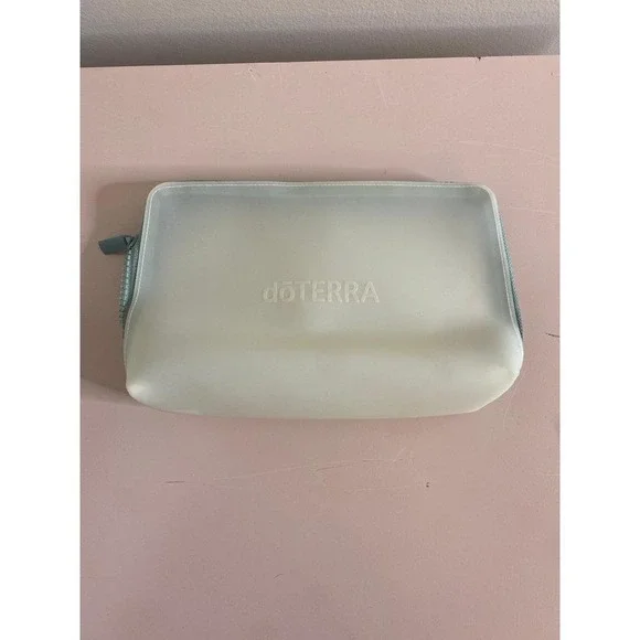Doterra‎ Makeup Zipper Bag