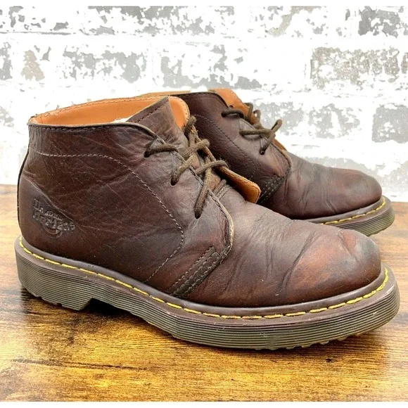 Dr Martens Chukka‎ Boots Men 8 US Ankle Dark Brown Leather Lace Up Mid Top Doc