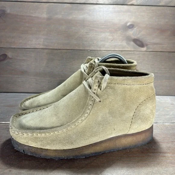 clarks wallabee mens size 6.5 shoes brown suede comfort chukka boots WMS 8