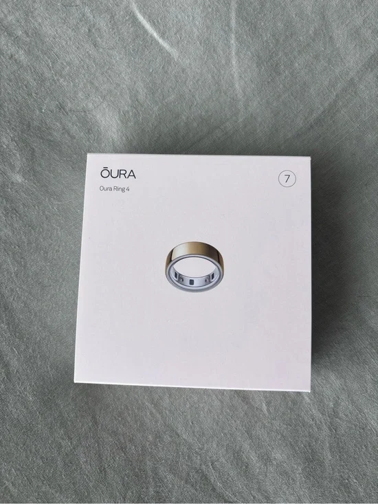 Oura Ring 4 Gold Size 7 SEALED IN BOX