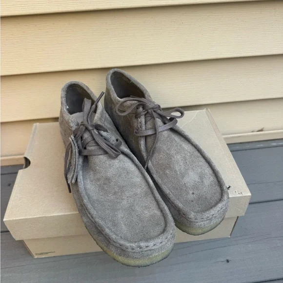 Clark Originals Men's Wallabee Dark Grey Suede Lace-Up Shoes Size 10 1/2